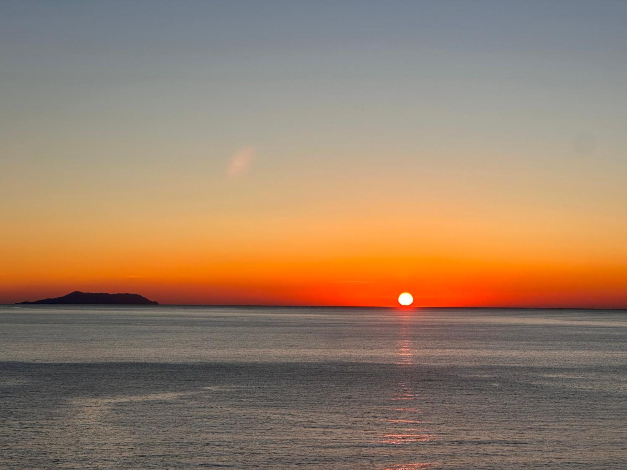 Roumers Himara Buitenkant foto